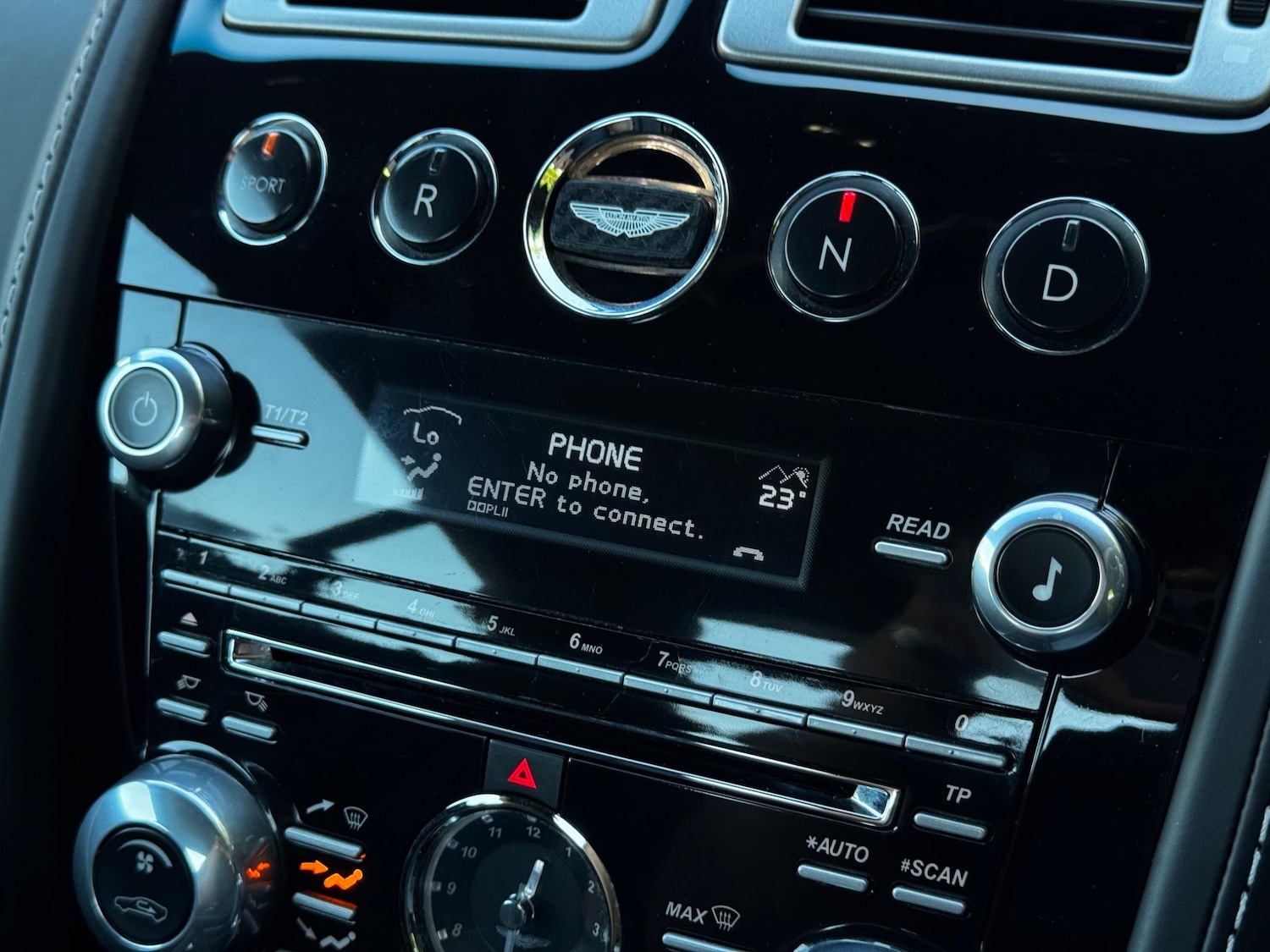 Used Aston Martin Vantage 2012 for sale - 76561965: Photo 41