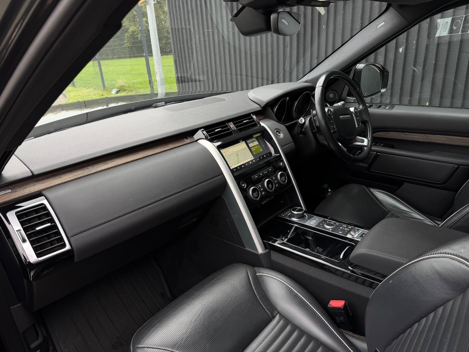 Used Land Rover Discovery 2018 for sale - 76561727: Photo 14