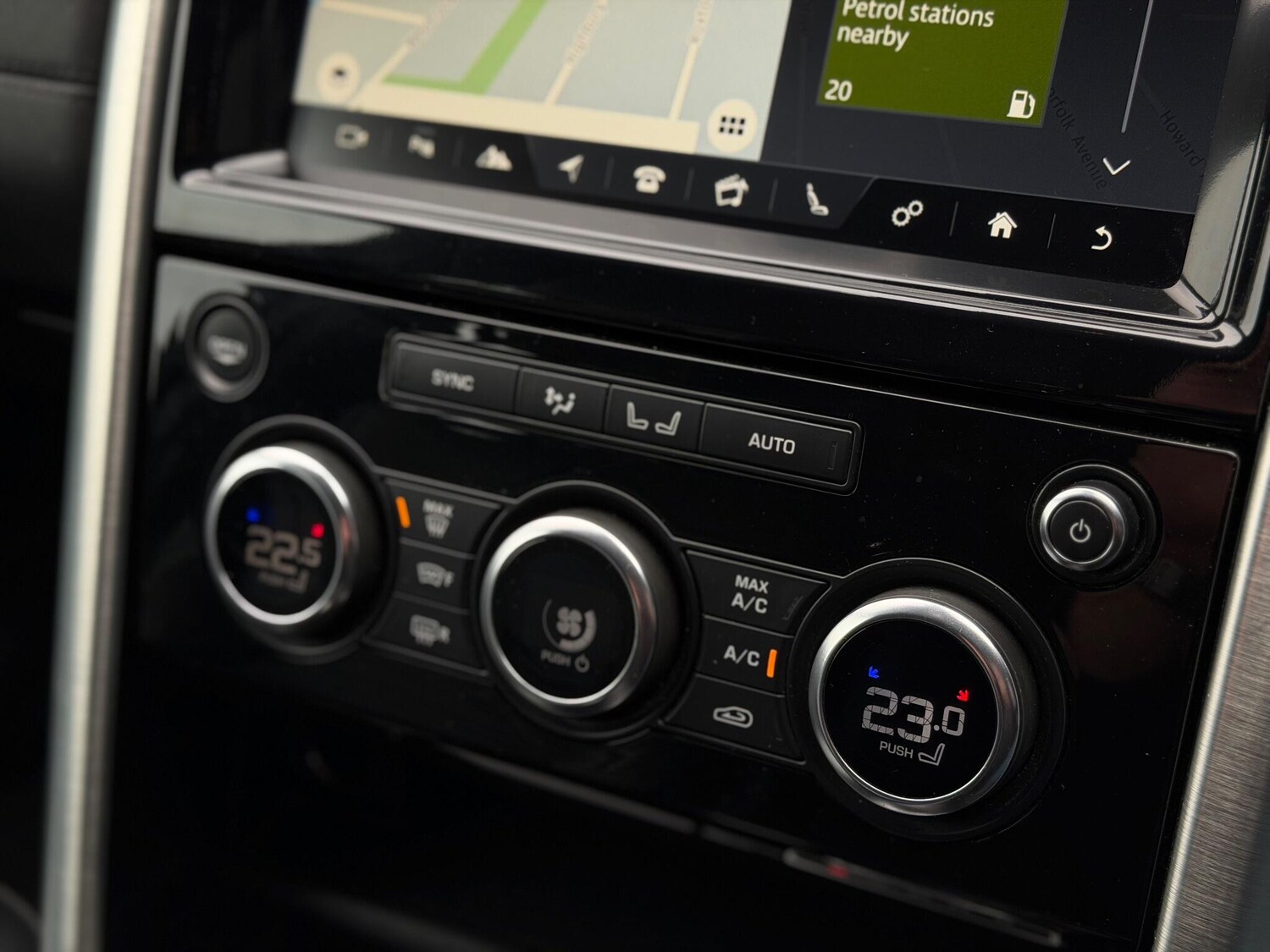 Used Land Rover Discovery 2018 for sale - 76561727: Photo 39