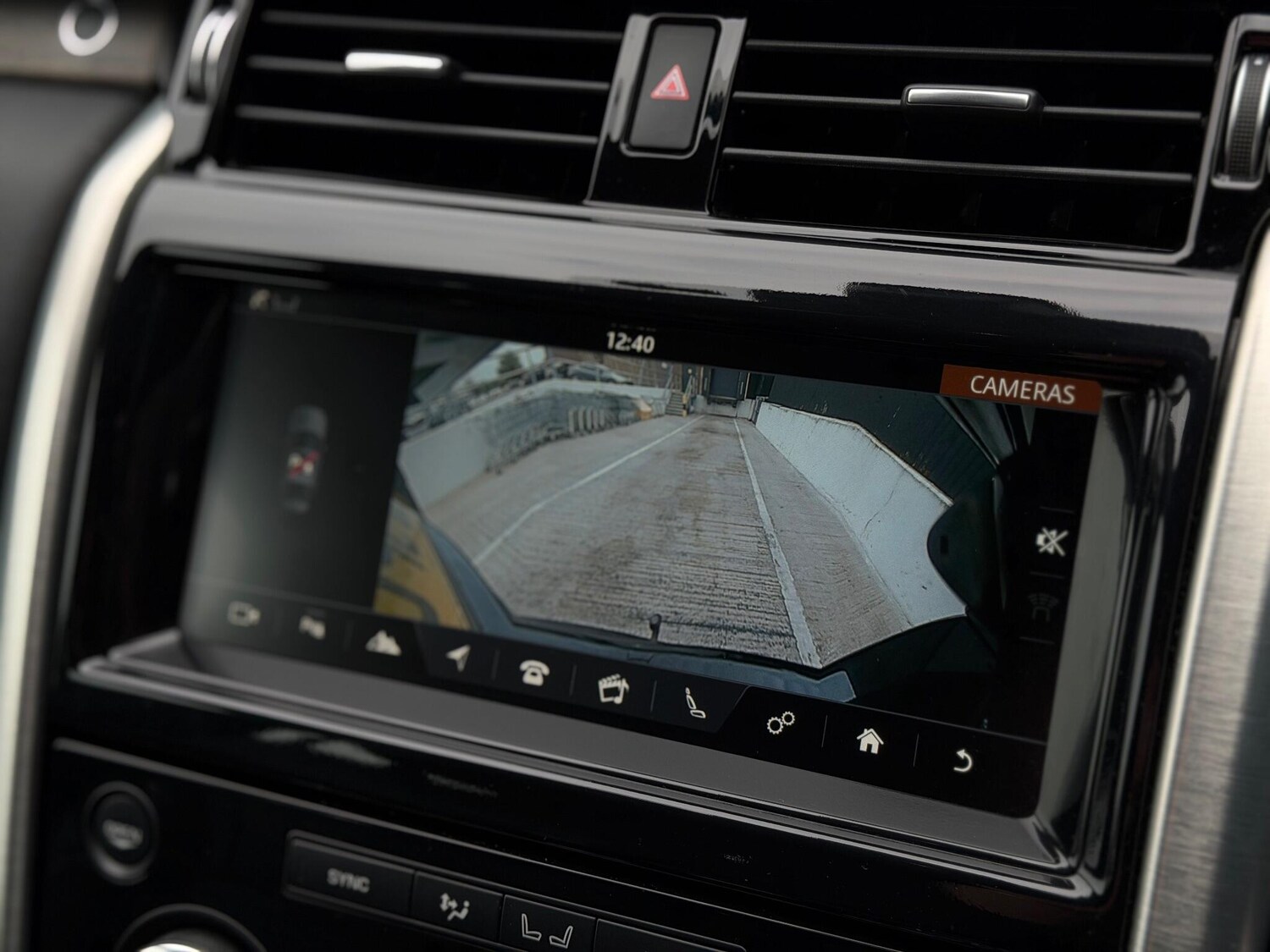 Used Land Rover Discovery 2018 for sale - 76561727: Photo 43