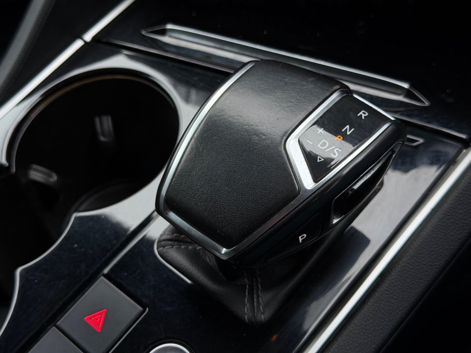 Used Volkswagen Touareg 2018 for sale - 77478517: Photo 18