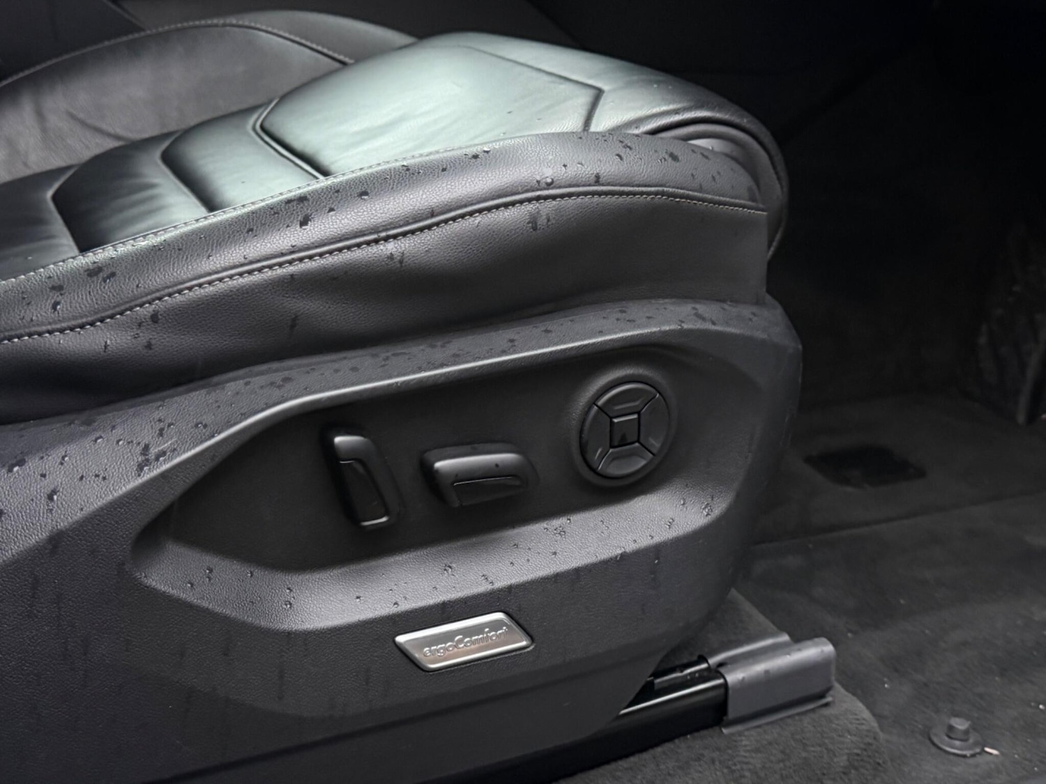 Used Volkswagen Touareg 2018 for sale - 77478517: Photo 31