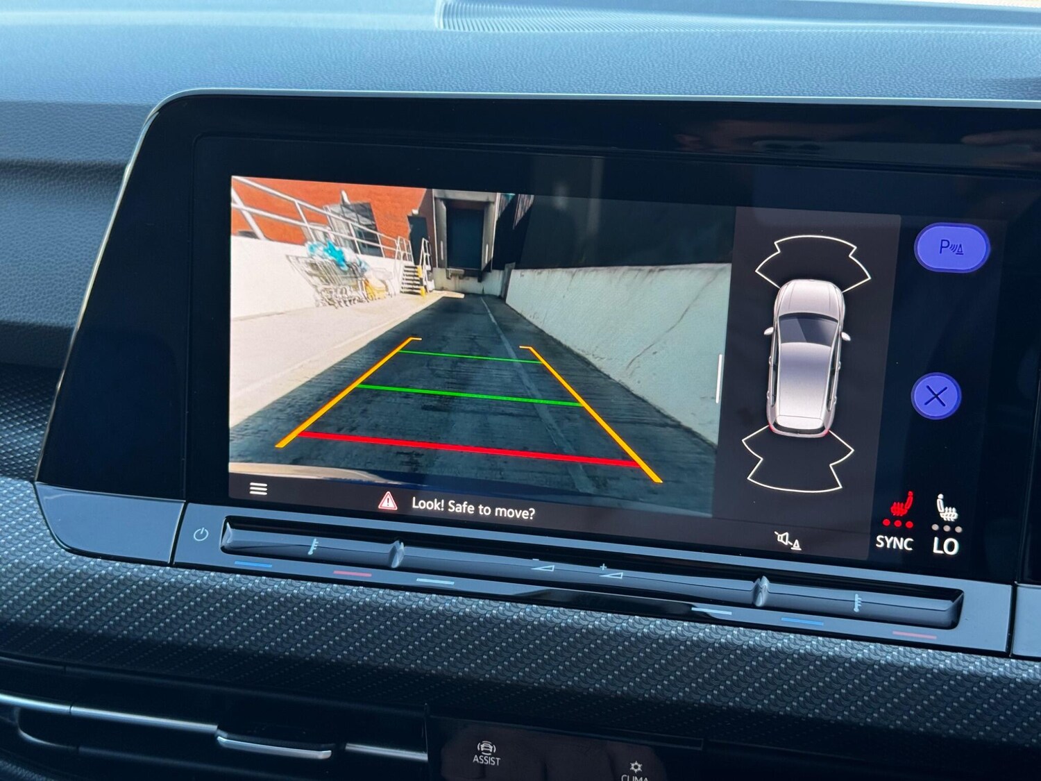 Used Volkswagen Golf 2021 for sale - 77237654: Photo 32