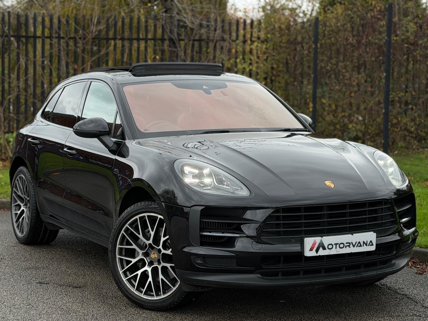 Used Porsche Macan 2019 for sale - 76560914: Photo 1