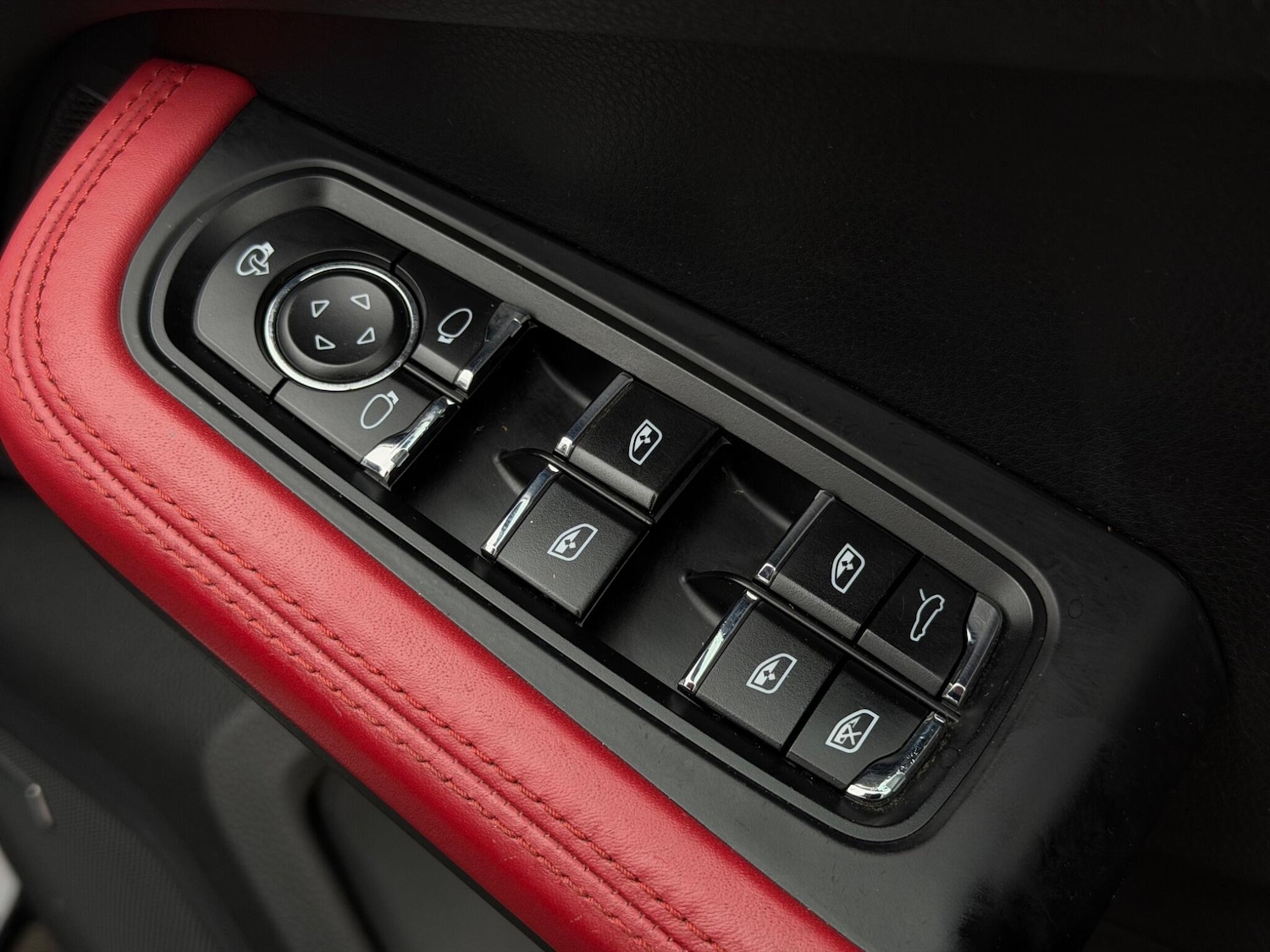 Used Porsche Macan 2019 for sale - 76560914: Photo 28