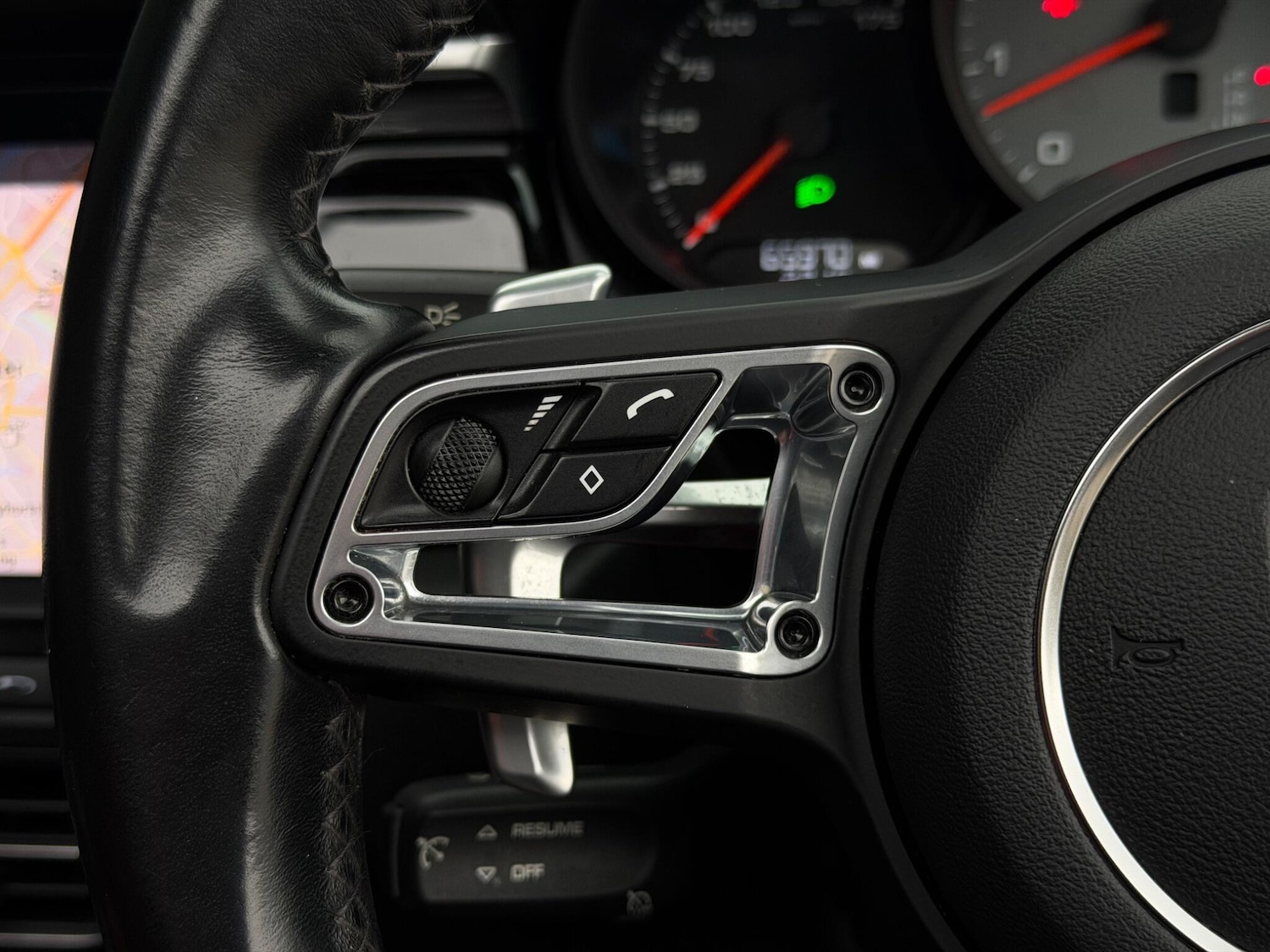 Used Porsche Macan 2019 for sale - 76560914: Photo 32