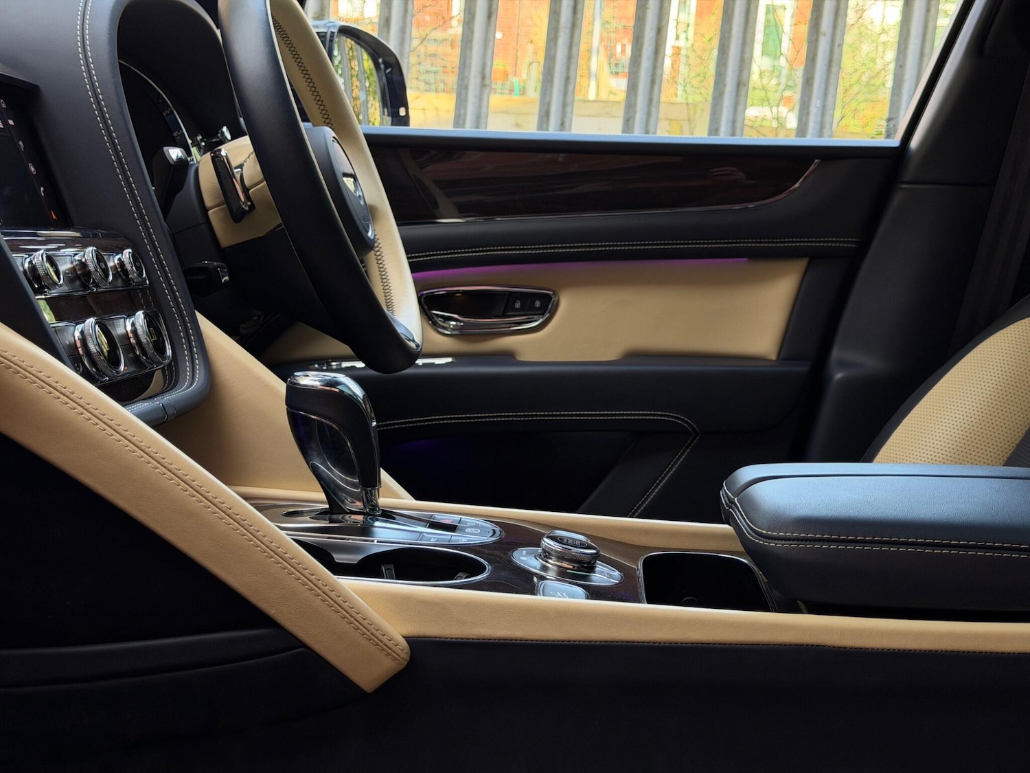 Used Bentley Bentayga 2022 for sale - 77982253: Photo 47