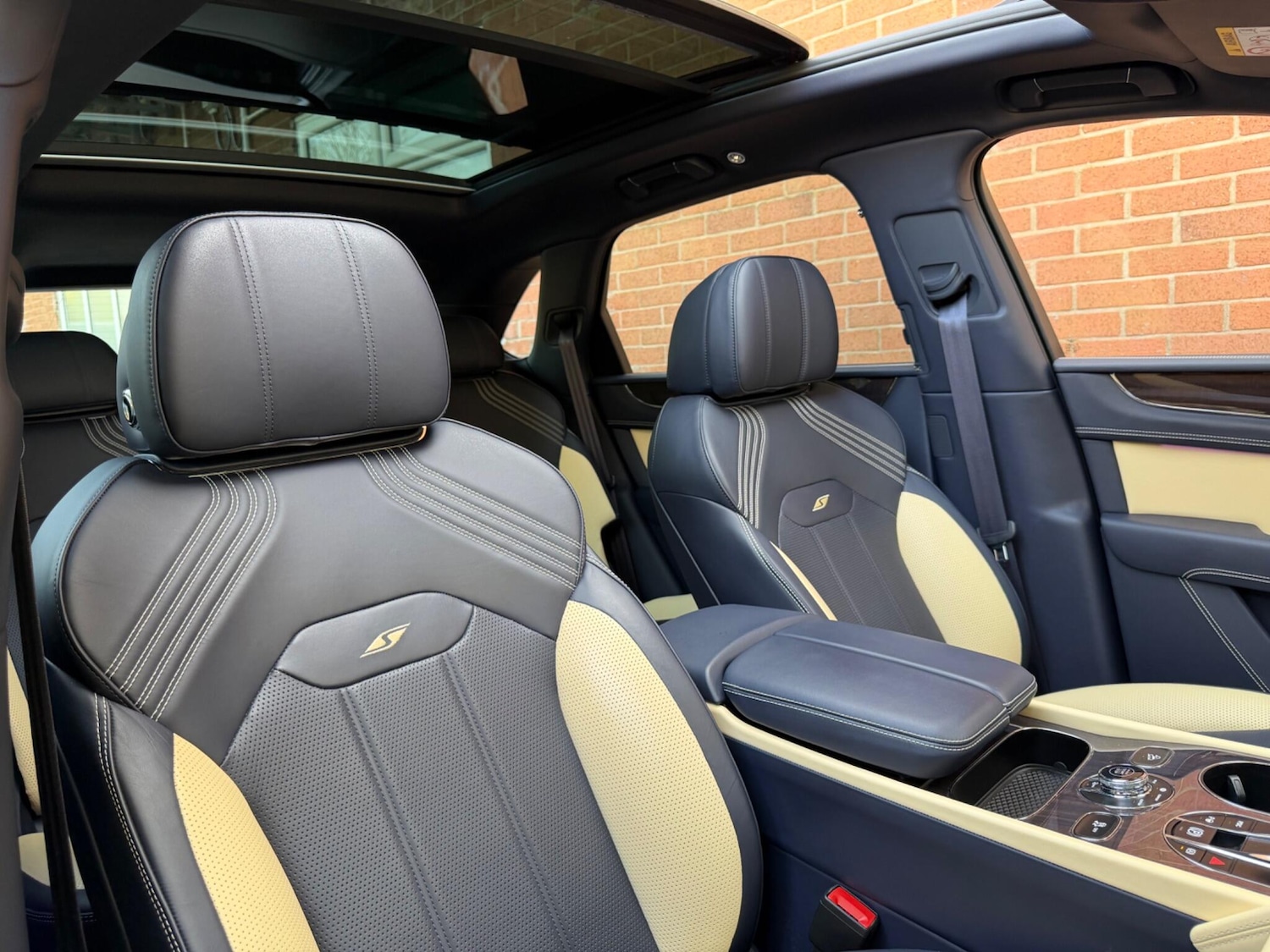 Used Bentley Bentayga 2022 for sale - 77982253: Photo 5