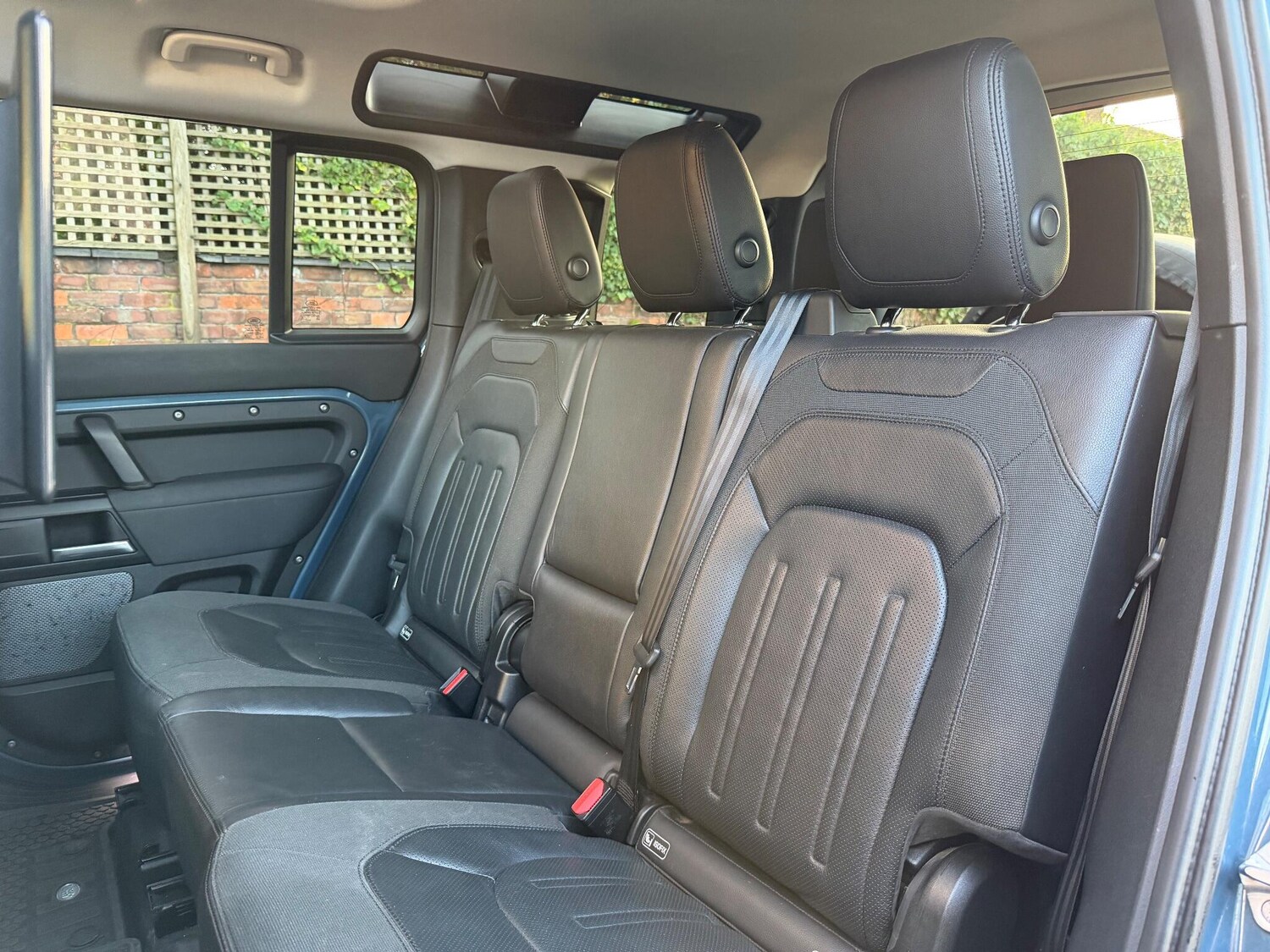 Used Land Rover Defender 2020 for sale - 77783440: Photo 26