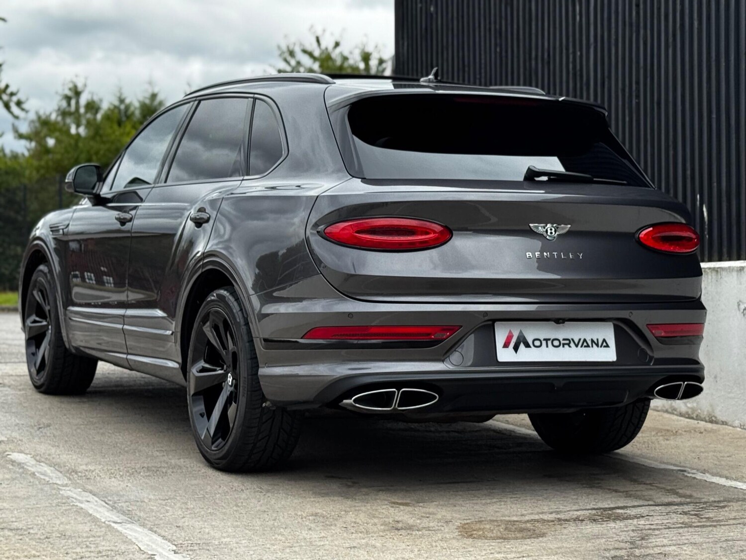 Used Bentley Bentayga 2023 for sale - 76562540: Photo 17