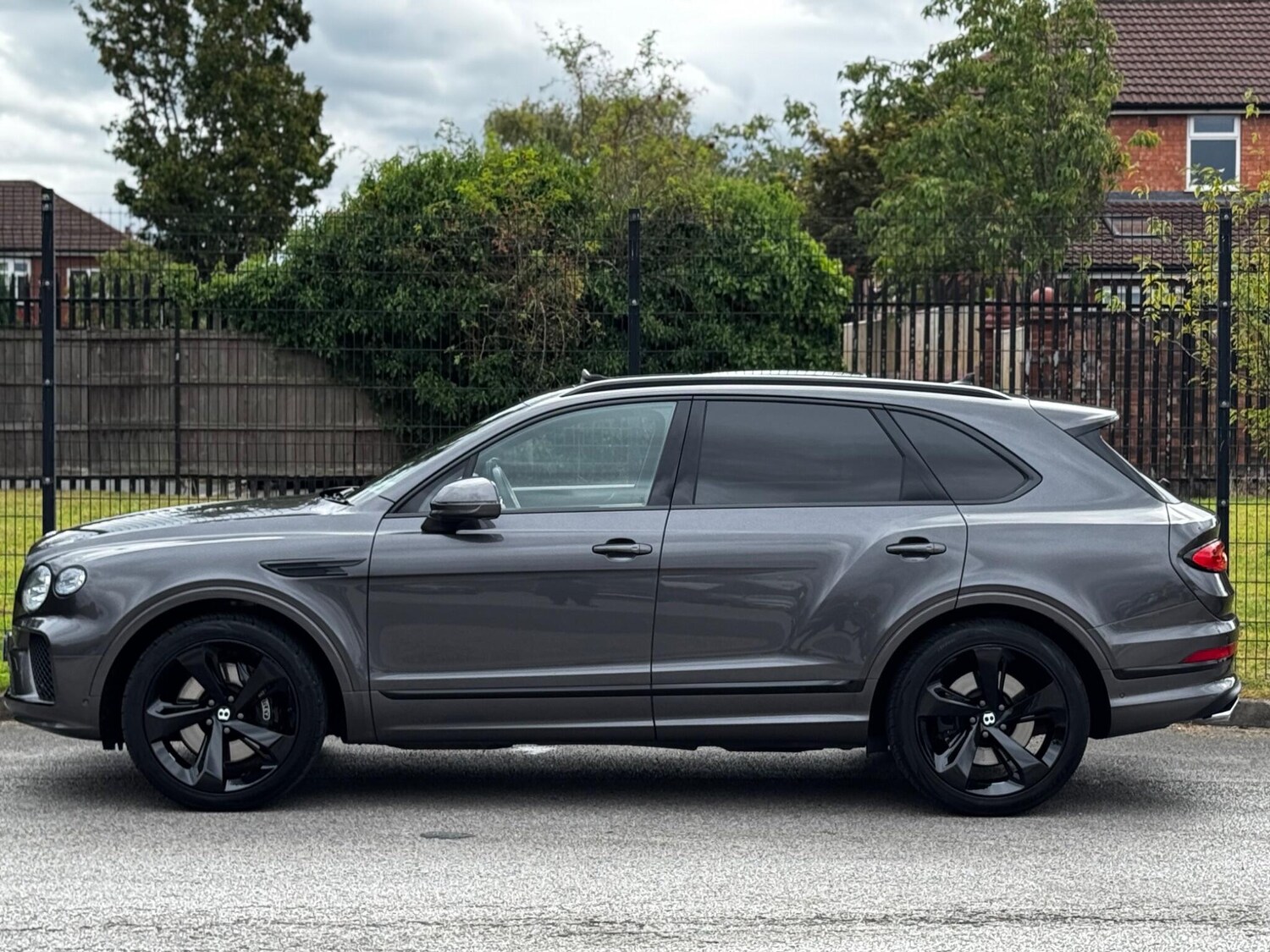 Used Bentley Bentayga 2023 for sale - 76562540: Photo 20