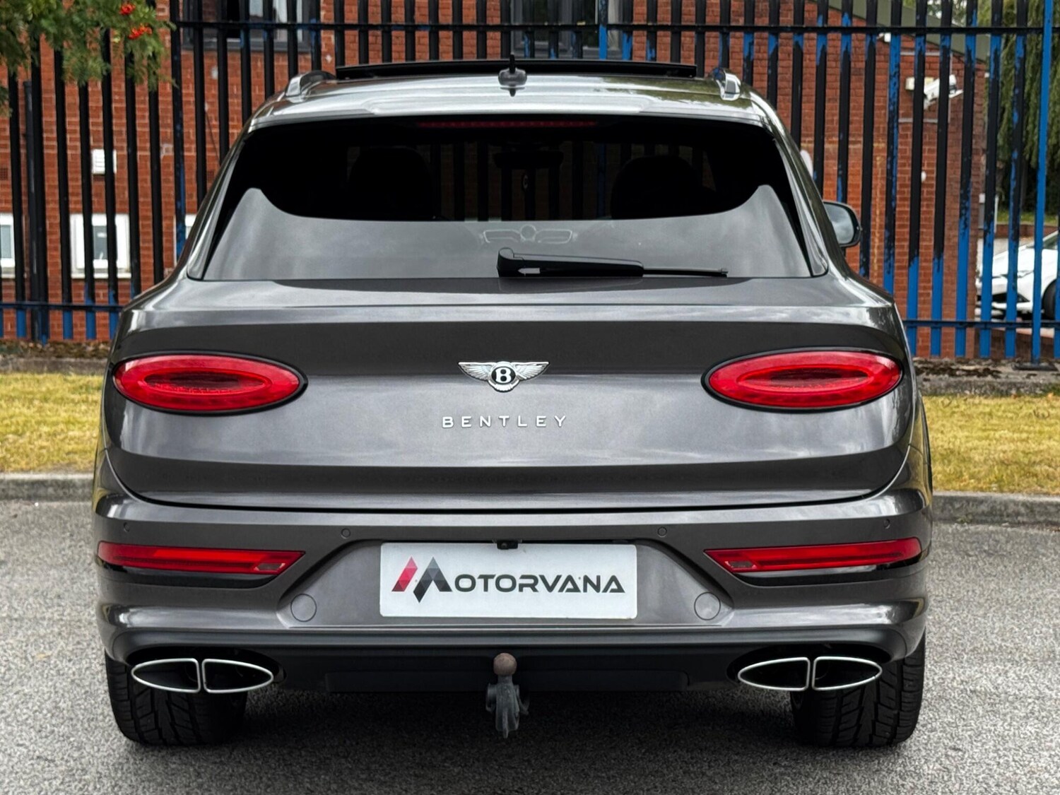 Used Bentley Bentayga 2023 for sale - 76562540: Photo 23