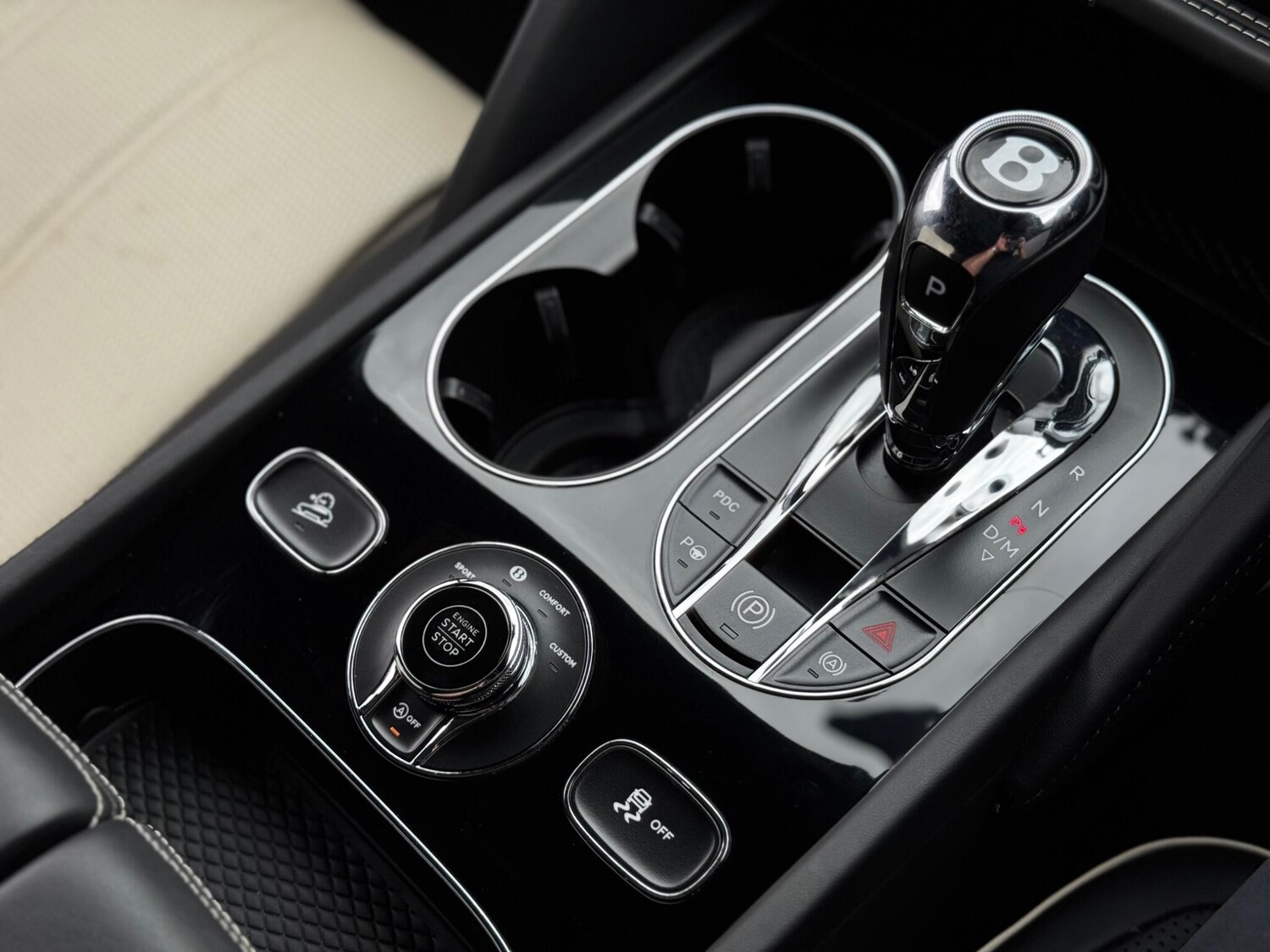 Used Bentley Bentayga 2023 for sale - 76562540: Photo 31