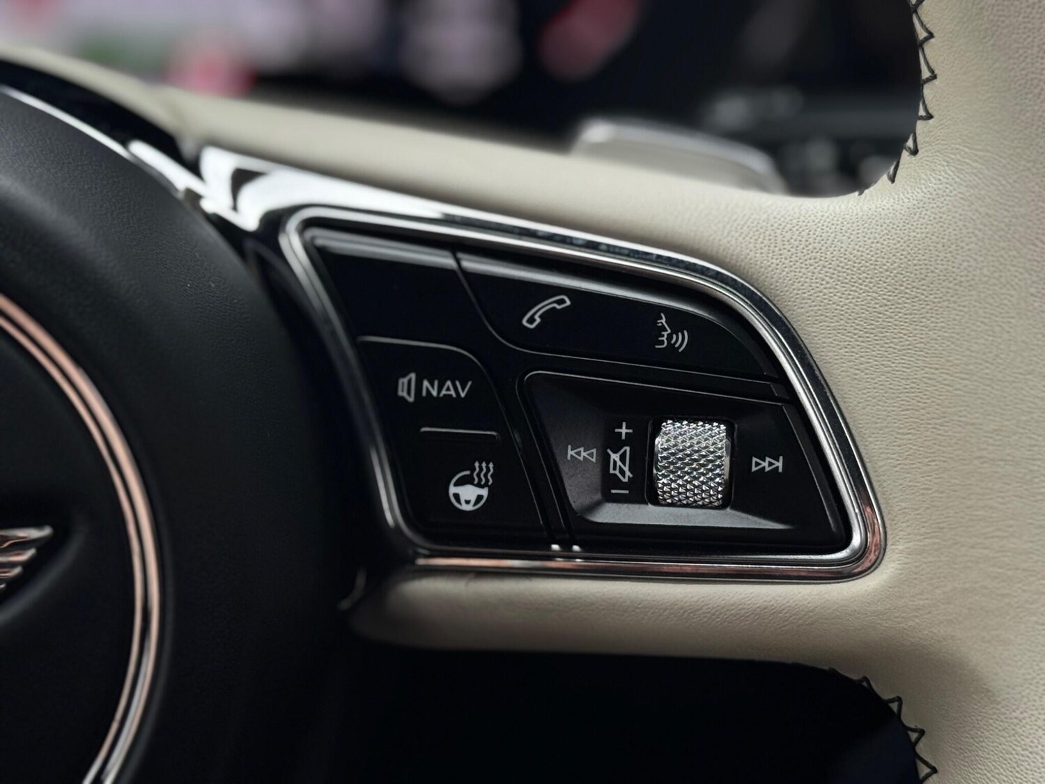 Used Bentley Bentayga 2023 for sale - 76562540: Photo 44