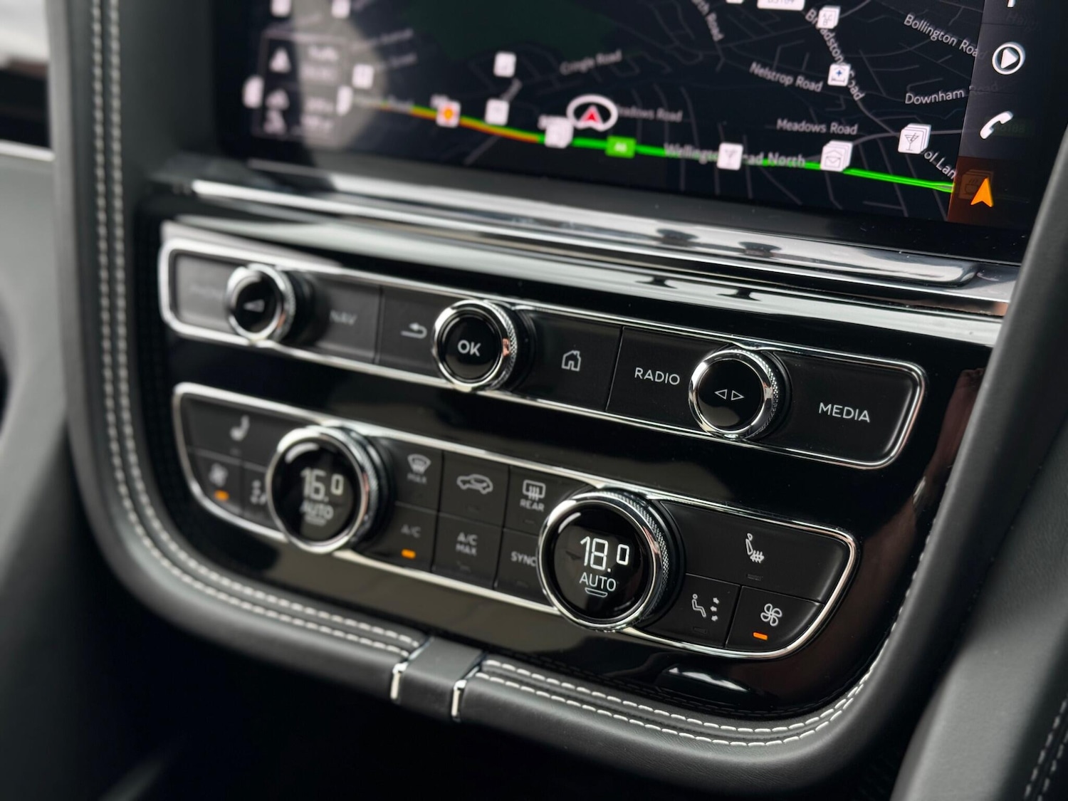 Used Bentley Bentayga 2023 for sale - 76562540: Photo 51