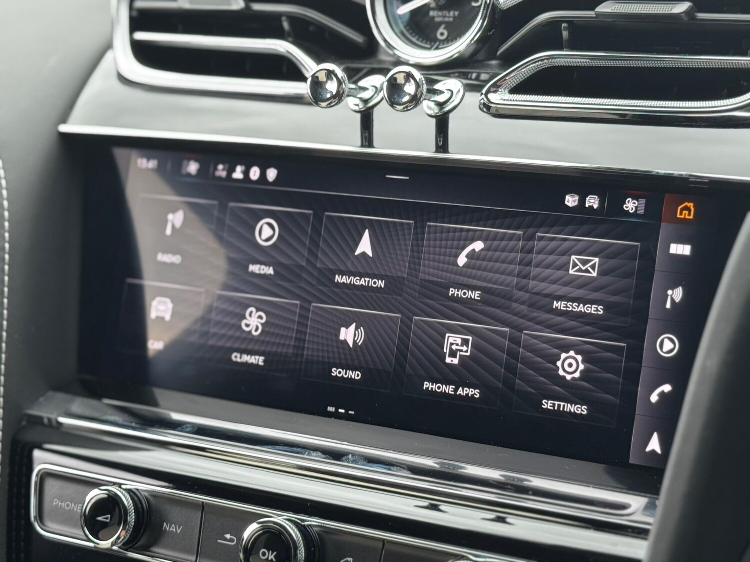 Used Bentley Bentayga 2023 for sale - 76562540: Photo 53