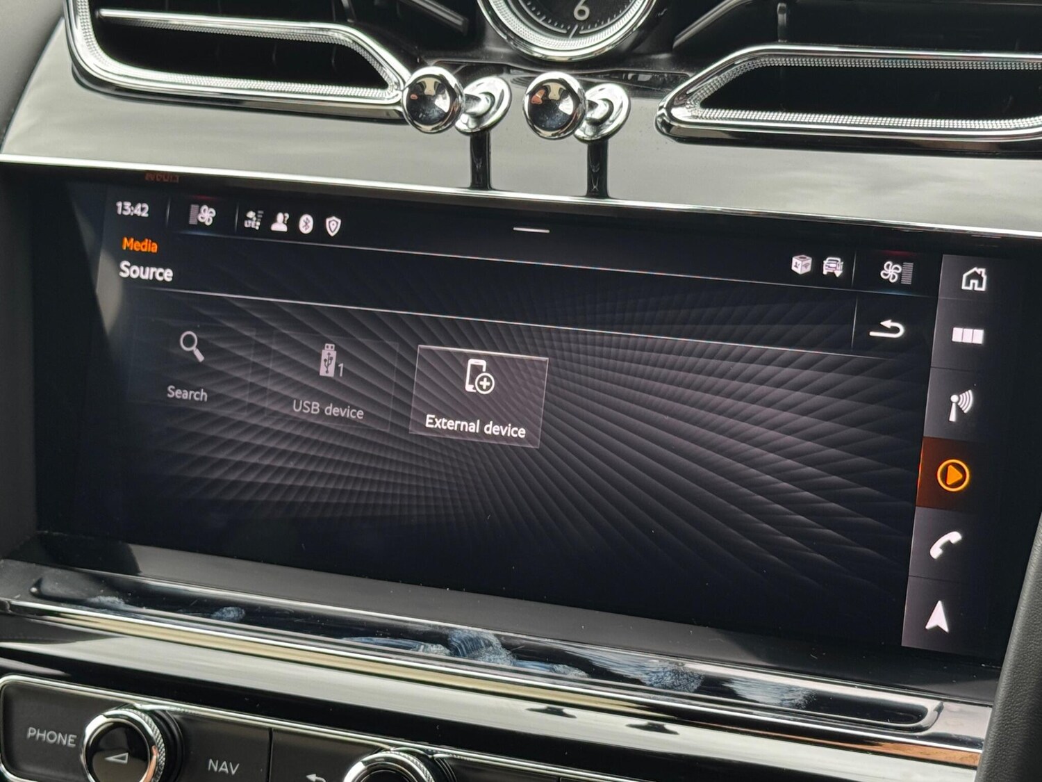 Used Bentley Bentayga 2023 for sale - 76562540: Photo 56