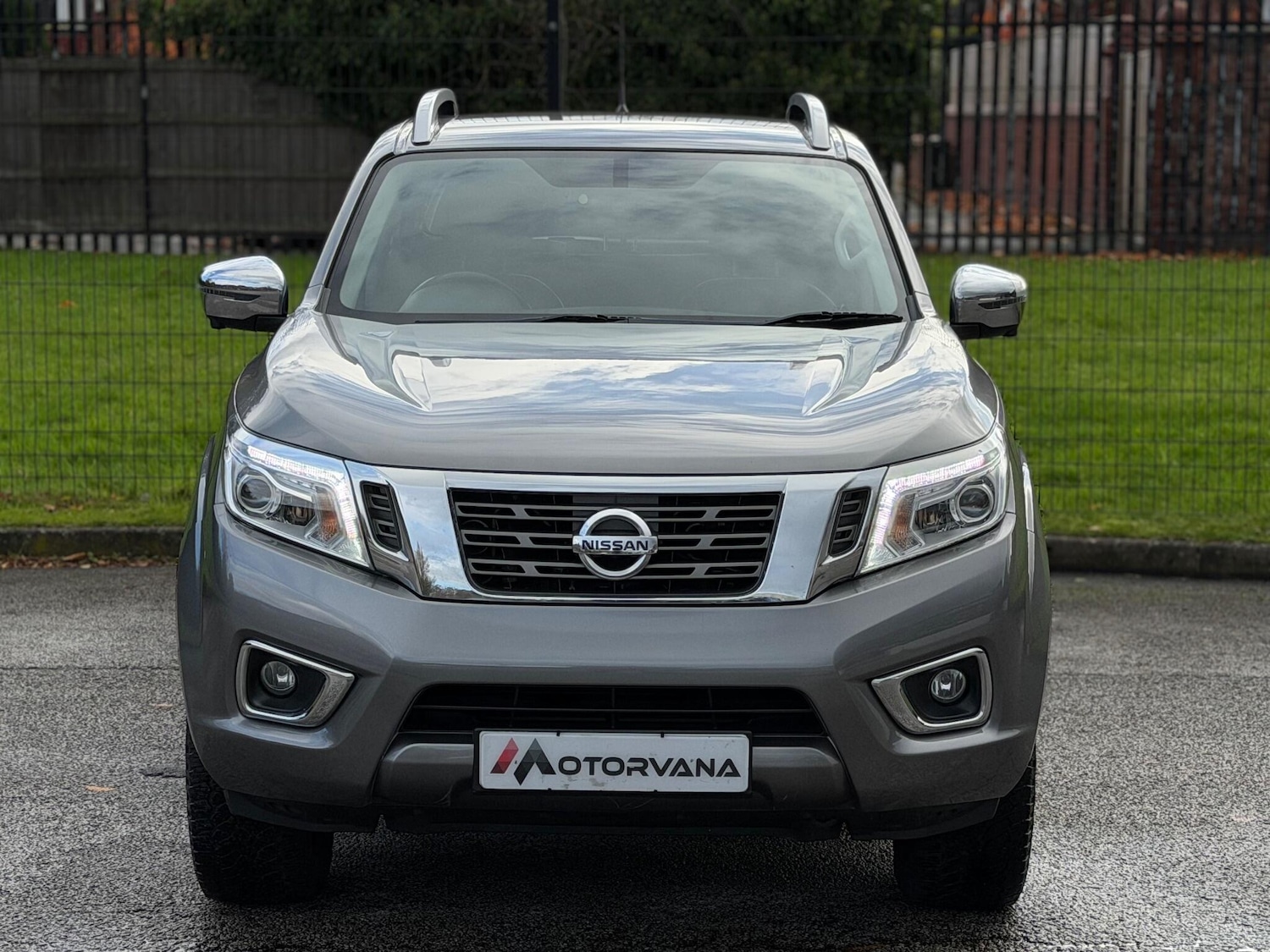 Used Nissan Navara 2018 for sale - 76562021: Photo 2