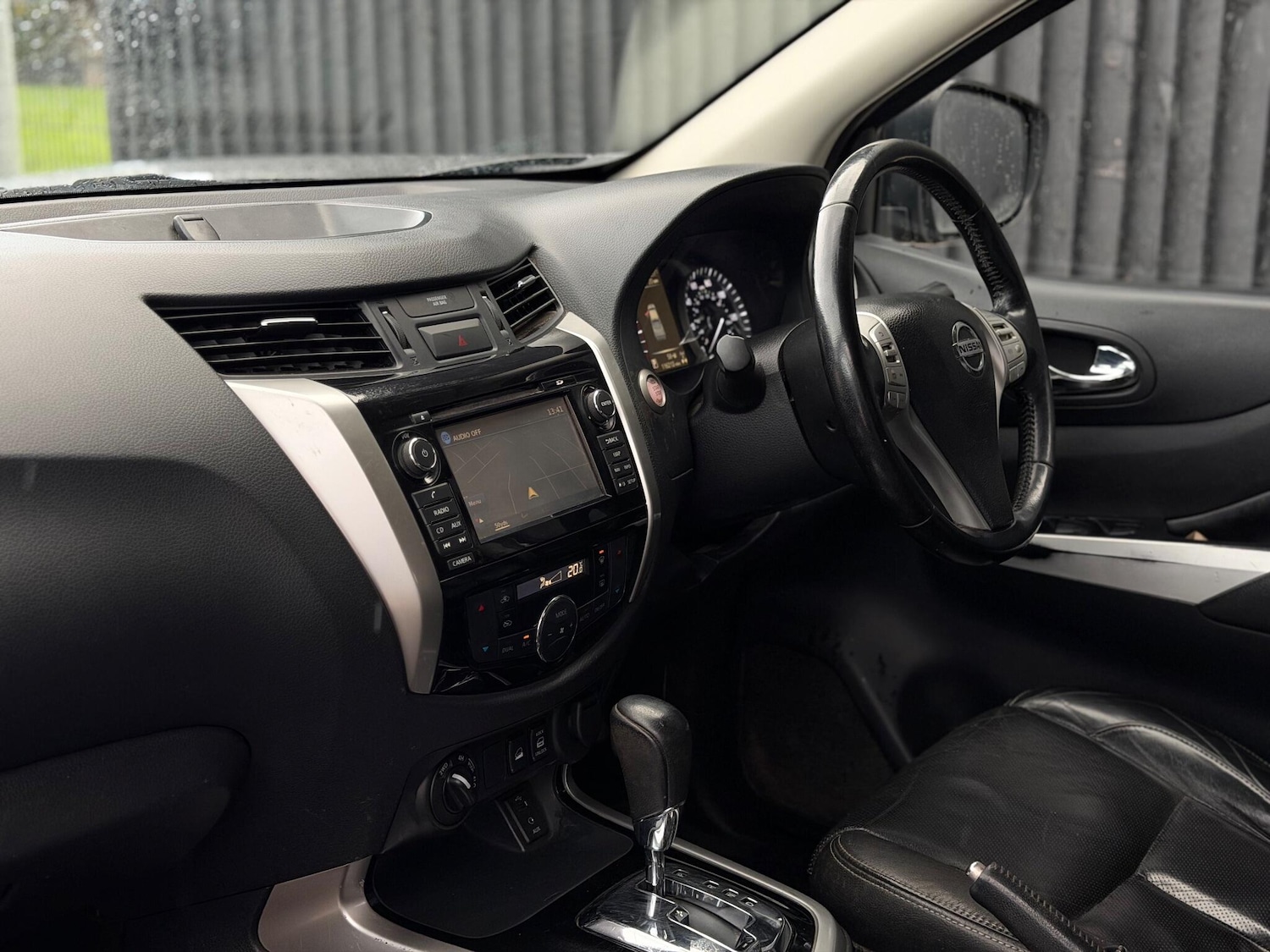 Used Nissan Navara 2018 for sale - 76562021: Photo 21