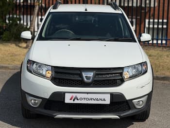 Used Dacia Sandero Stepway 2015 for sale - 79553302: Photo