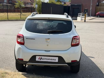 Used Dacia Sandero Stepway 2015 for sale - 79553302: Photo