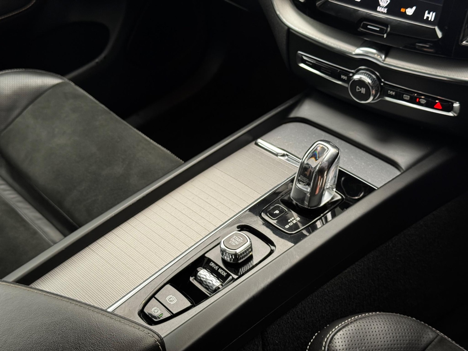 Used Volvo XC60 2019 for sale - 76561070: Photo 17