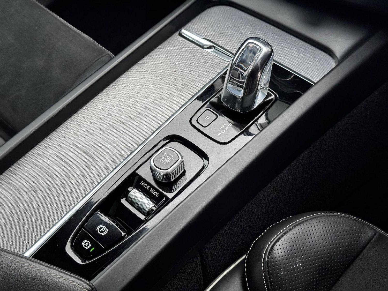 Used Volvo XC60 2019 for sale - 76561070: Photo 19