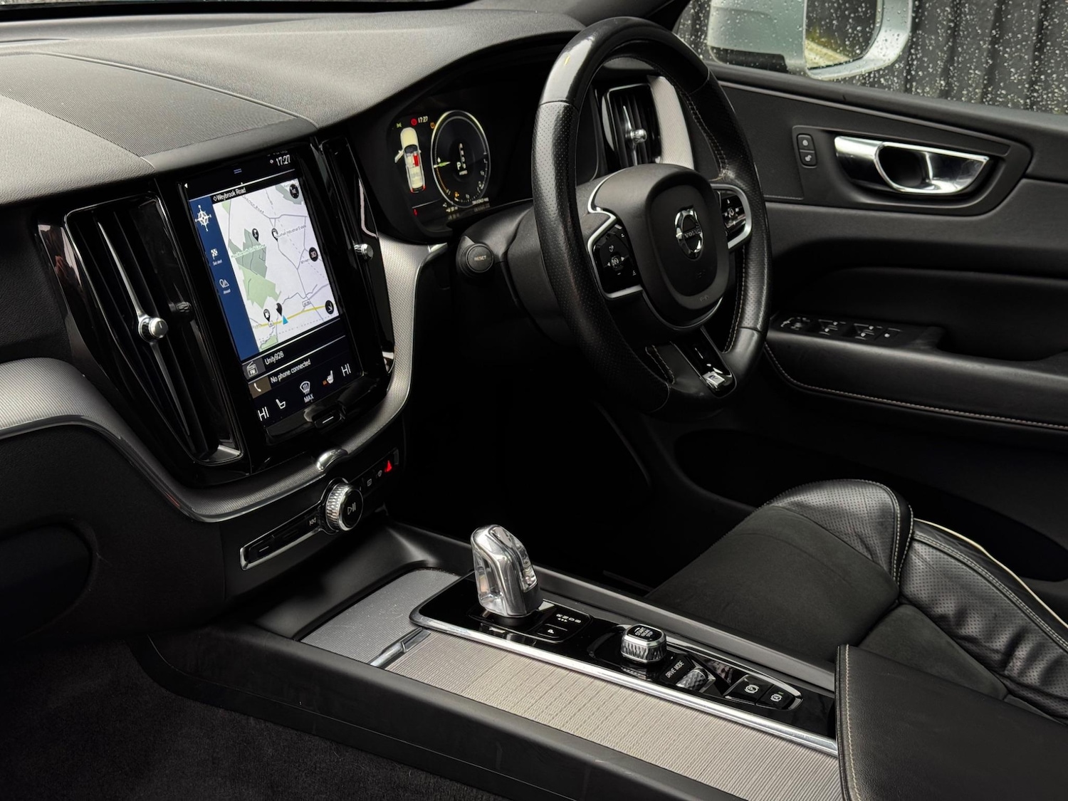 Used Volvo XC60 2019 for sale - 76561070: Photo 21