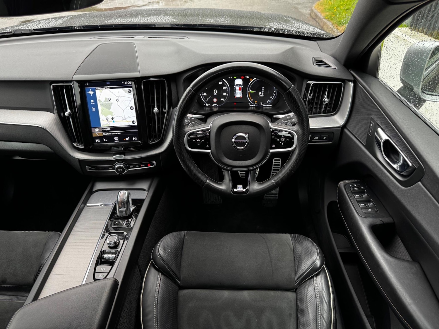 Used Volvo XC60 2019 for sale - 76561070: Photo 24