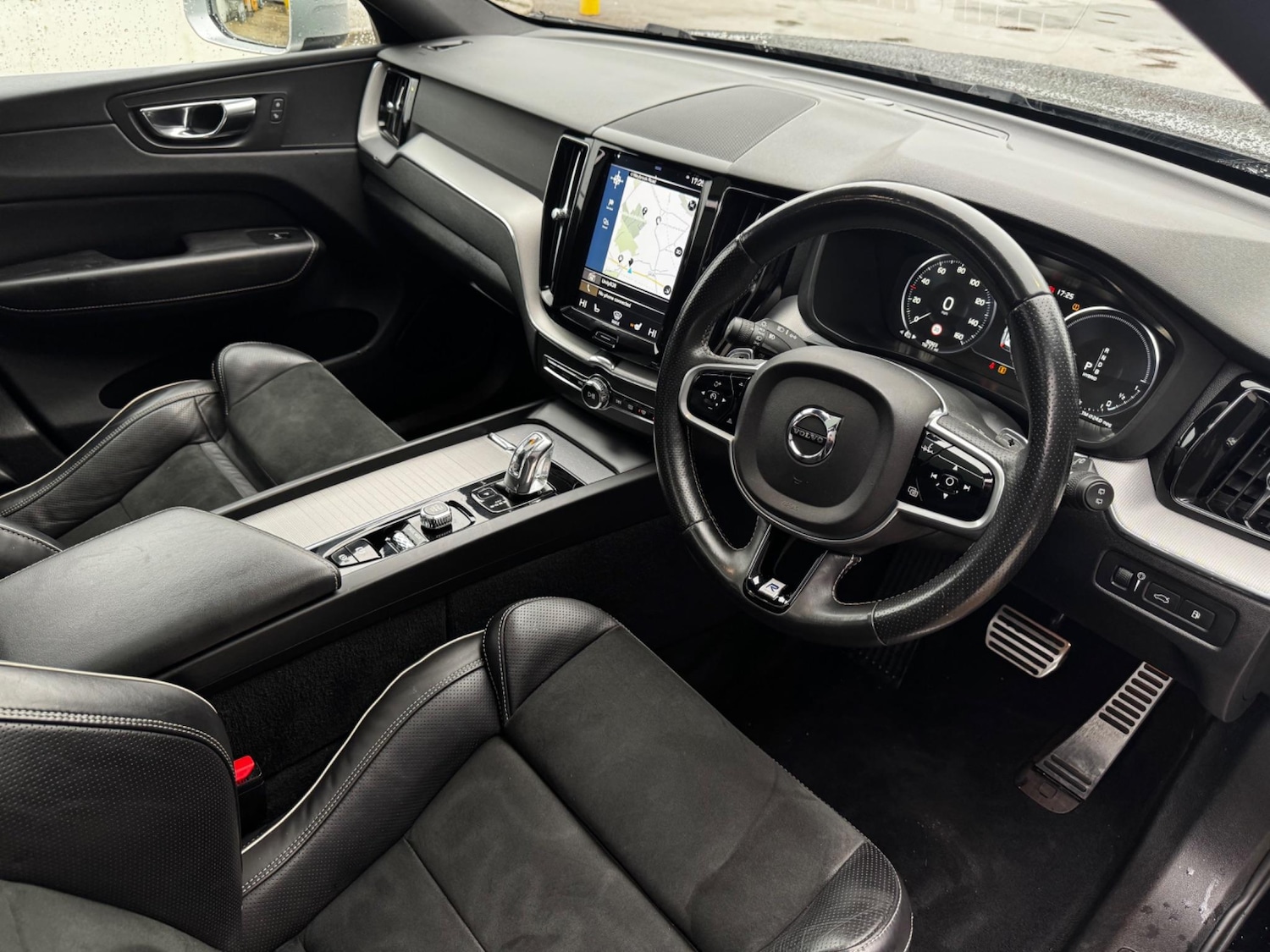 Used Volvo XC60 2019 for sale - 76561070: Photo 4