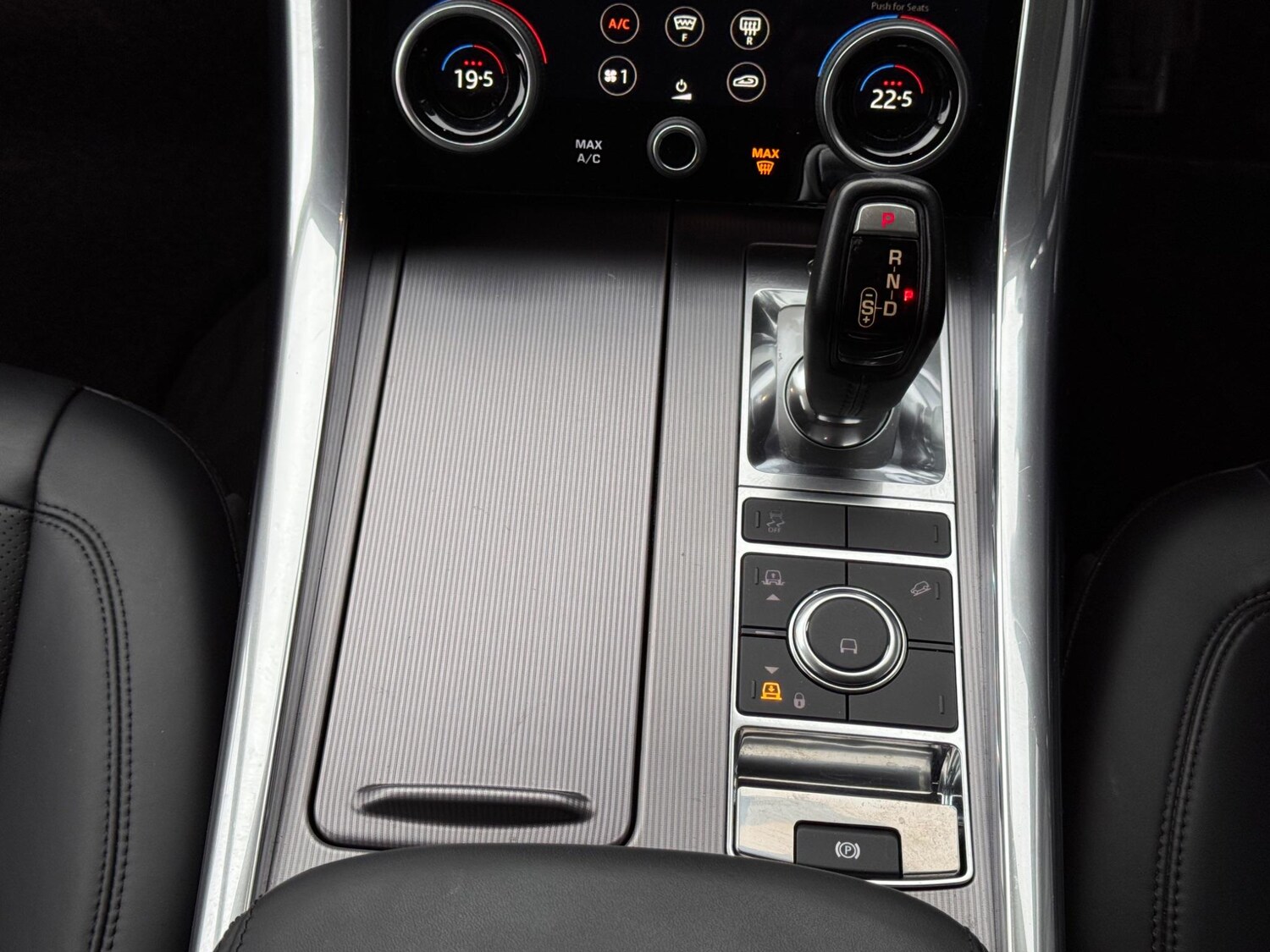 Used Land Rover Range Rover Sport 2018 for sale - 76560900: Photo 20