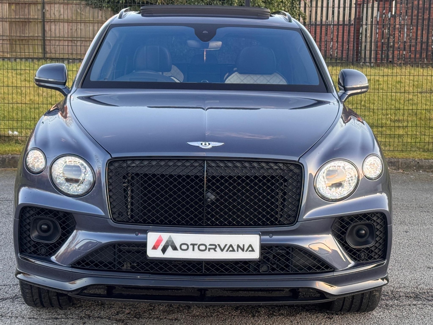 Used Bentley Bentayga 2020 for sale - 76562032: Photo 2