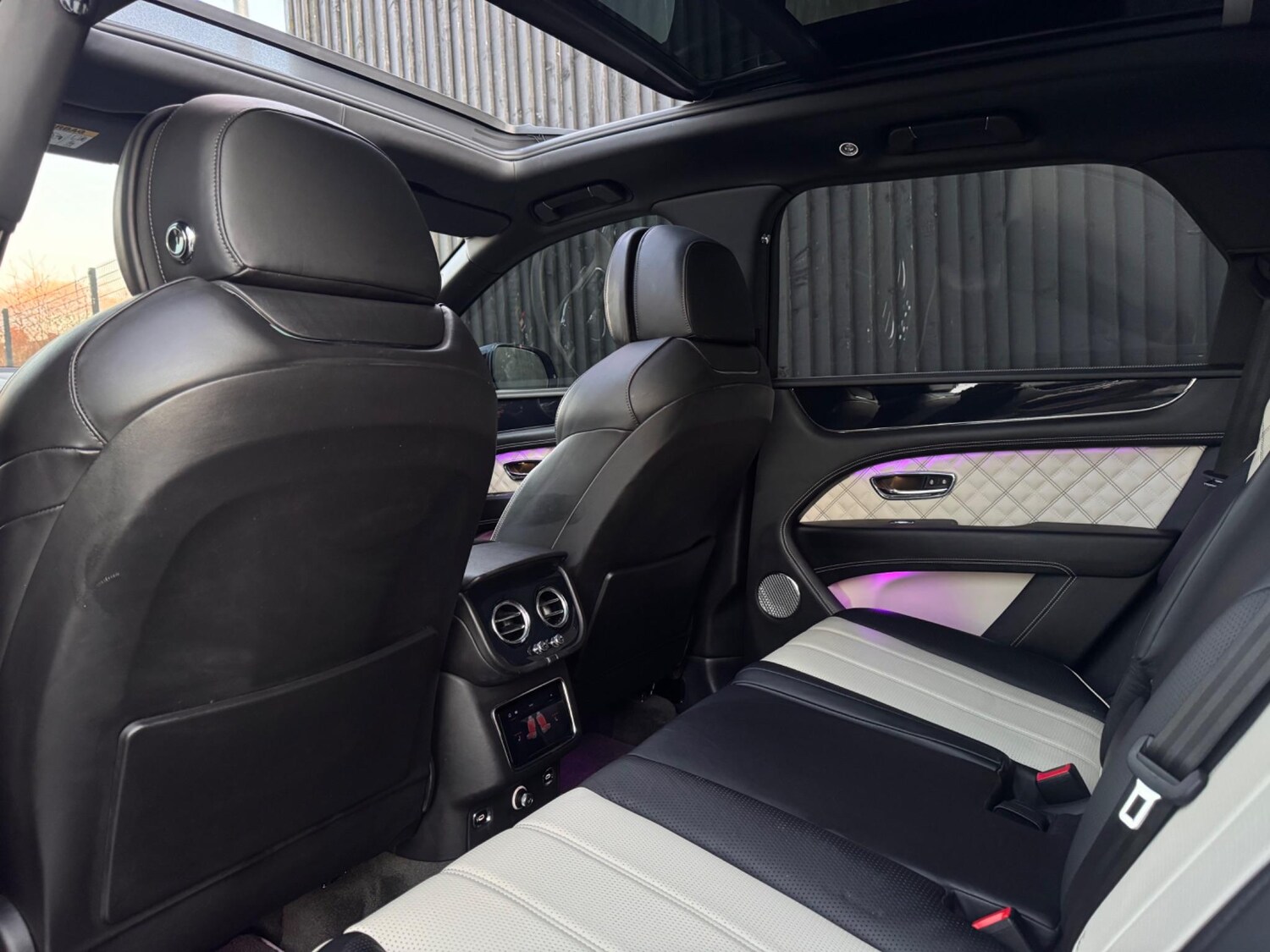 Used Bentley Bentayga 2020 for sale - 76562032: Photo 29