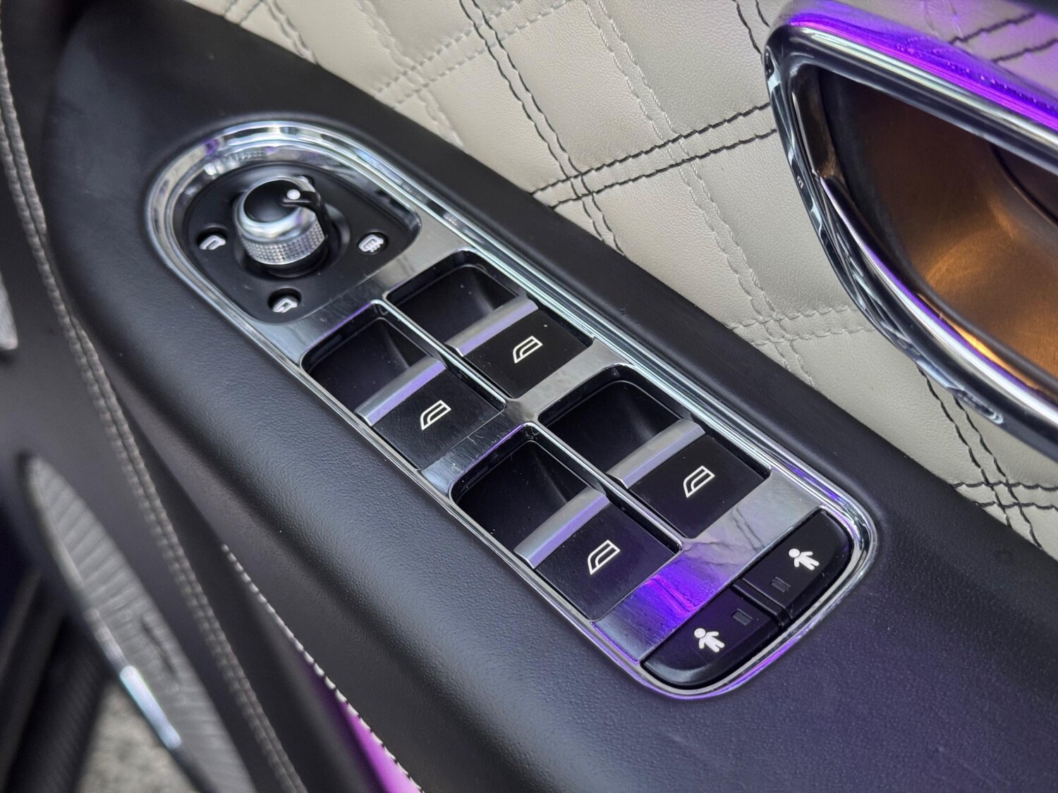 Used Bentley Bentayga 2020 for sale - 76562032: Photo 32