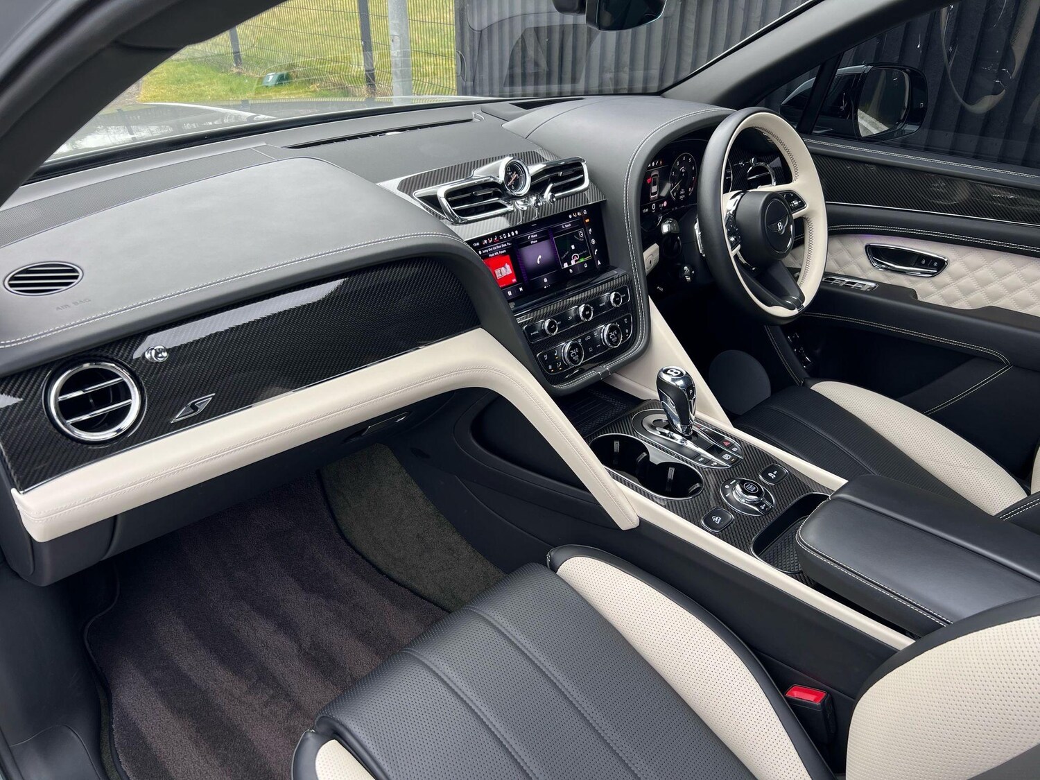 Used Bentley Bentayga 2022 for sale - 76562317: Photo 32