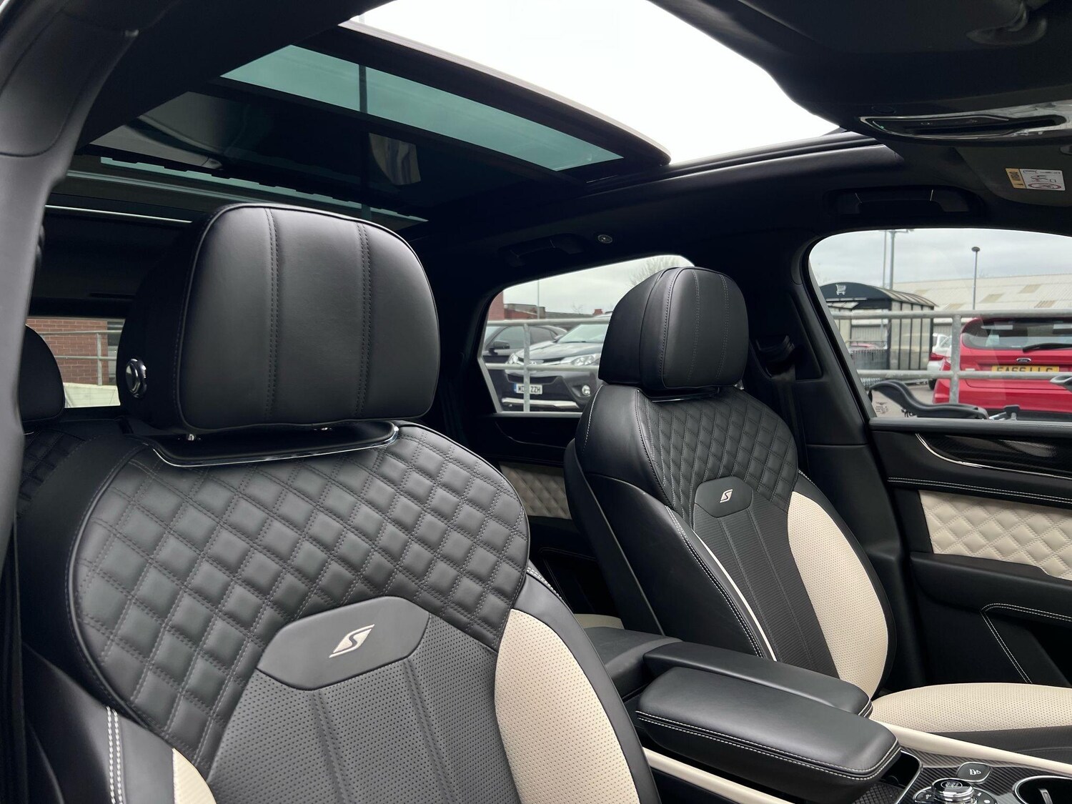 Used Bentley Bentayga 2022 for sale - 76562317: Photo 34