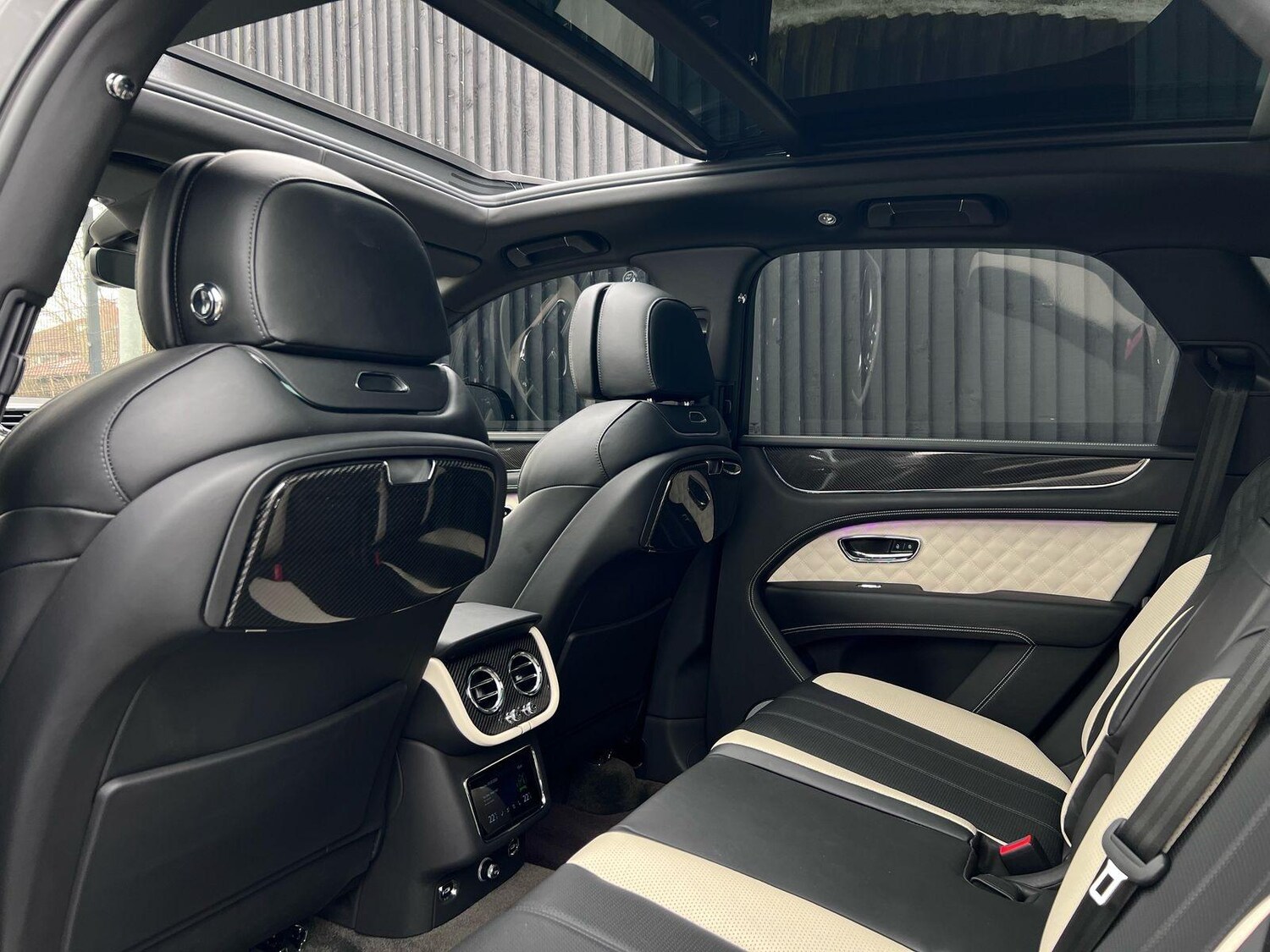 Used Bentley Bentayga 2022 for sale - 76562317: Photo 36