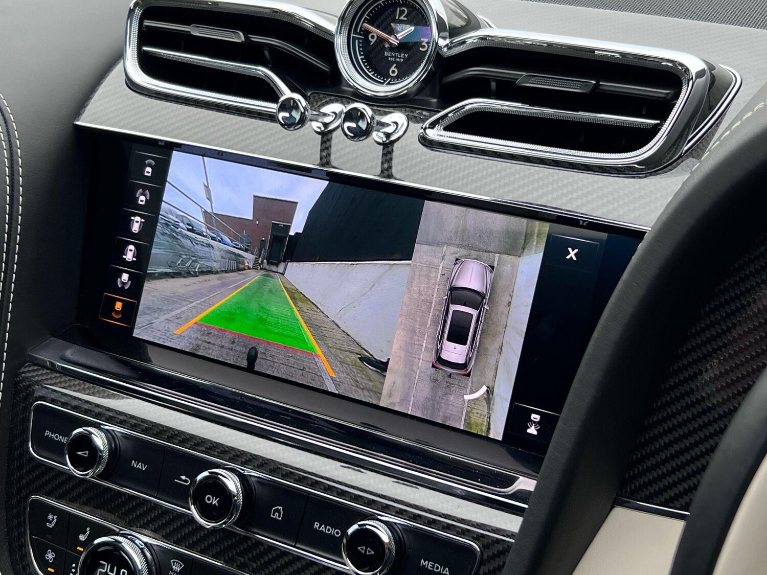 Used Bentley Bentayga 2022 for sale - 76562317: Photo 56