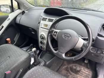 Used Toyota Yaris 2008 for sale - 74678900: Photo