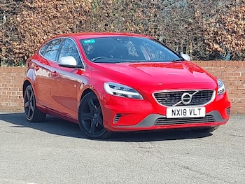 Used Volvo V40 2018 for sale - 78151268: Photo