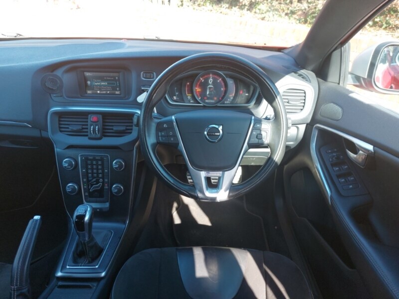 Used Volvo V40 2018 for sale - 78151268: Photo 7