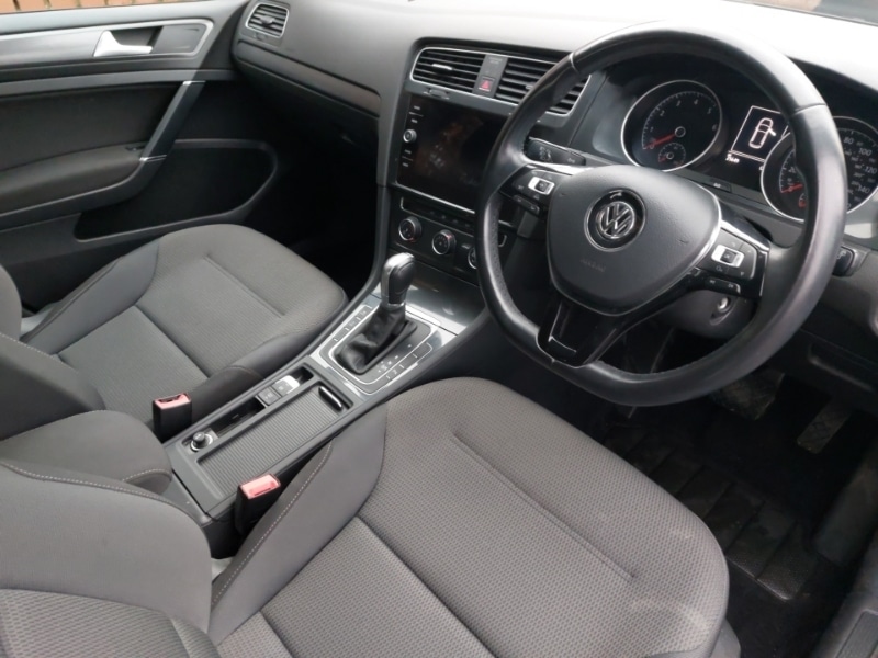 Used Volkswagen Golf 2017 for sale - 76983045: Photo 14