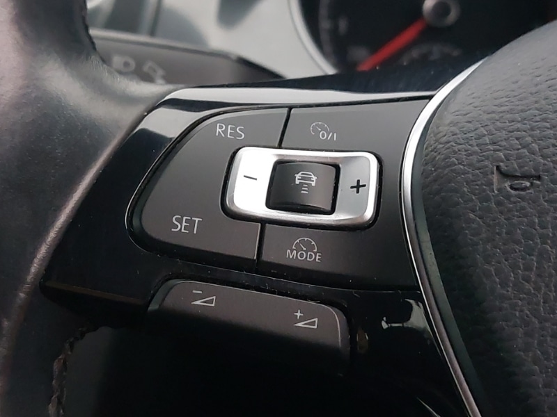 Used Volkswagen Golf 2017 for sale - 76983045: Photo 19