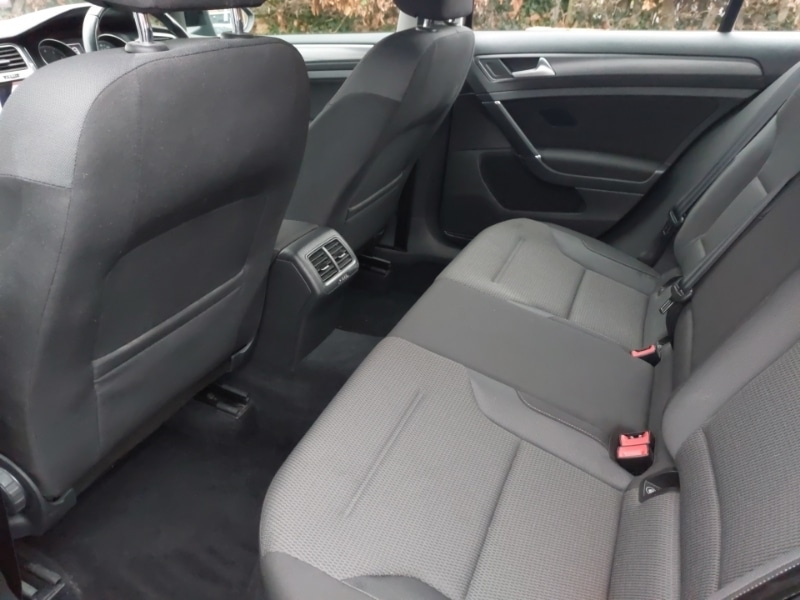 Used Volkswagen Golf 2017 for sale - 76983045: Photo 6