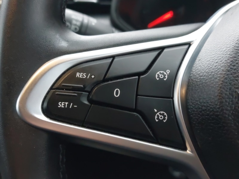 Used Renault Clio 2021 for sale - 77293836: Photo 19