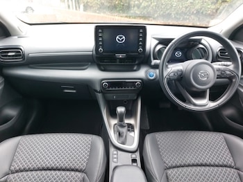 Used Mazda Mazda2 HYBRID 2023 for sale - 76058688: Photo 2