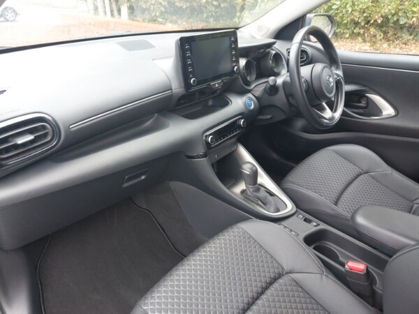 Used Mazda Mazda2 HYBRID 2023 for sale - 76058688: Photo 5