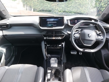 Used Peugeot 2008 2024 for sale - 75612593: Photo