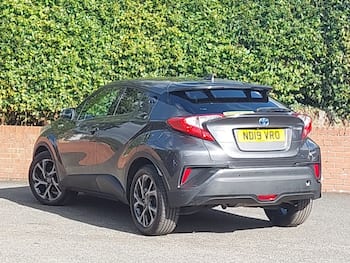 Used Toyota C-HR 2019 for sale - 79746940: Photo