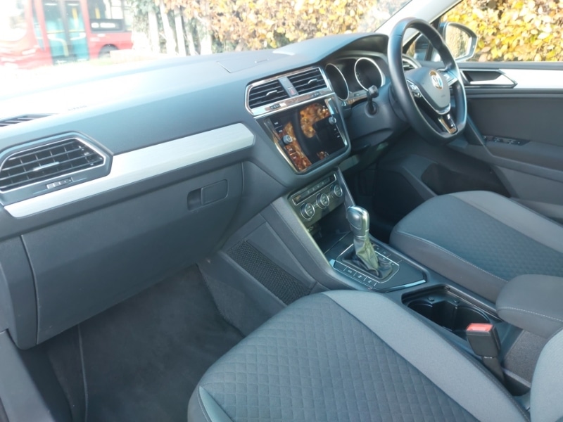 Used Volkswagen Tiguan 2017 for sale - 76464945: Photo 5